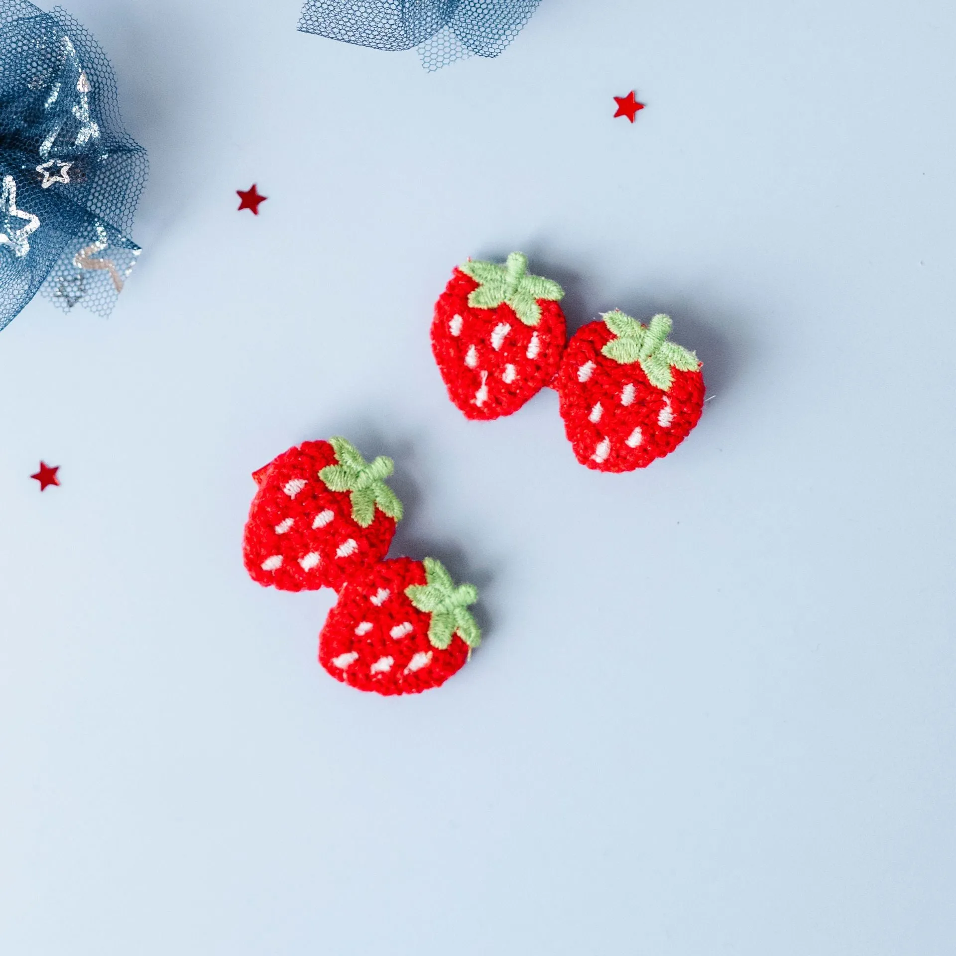 2PK NOVELTY CLIPS: crochet red strawberry