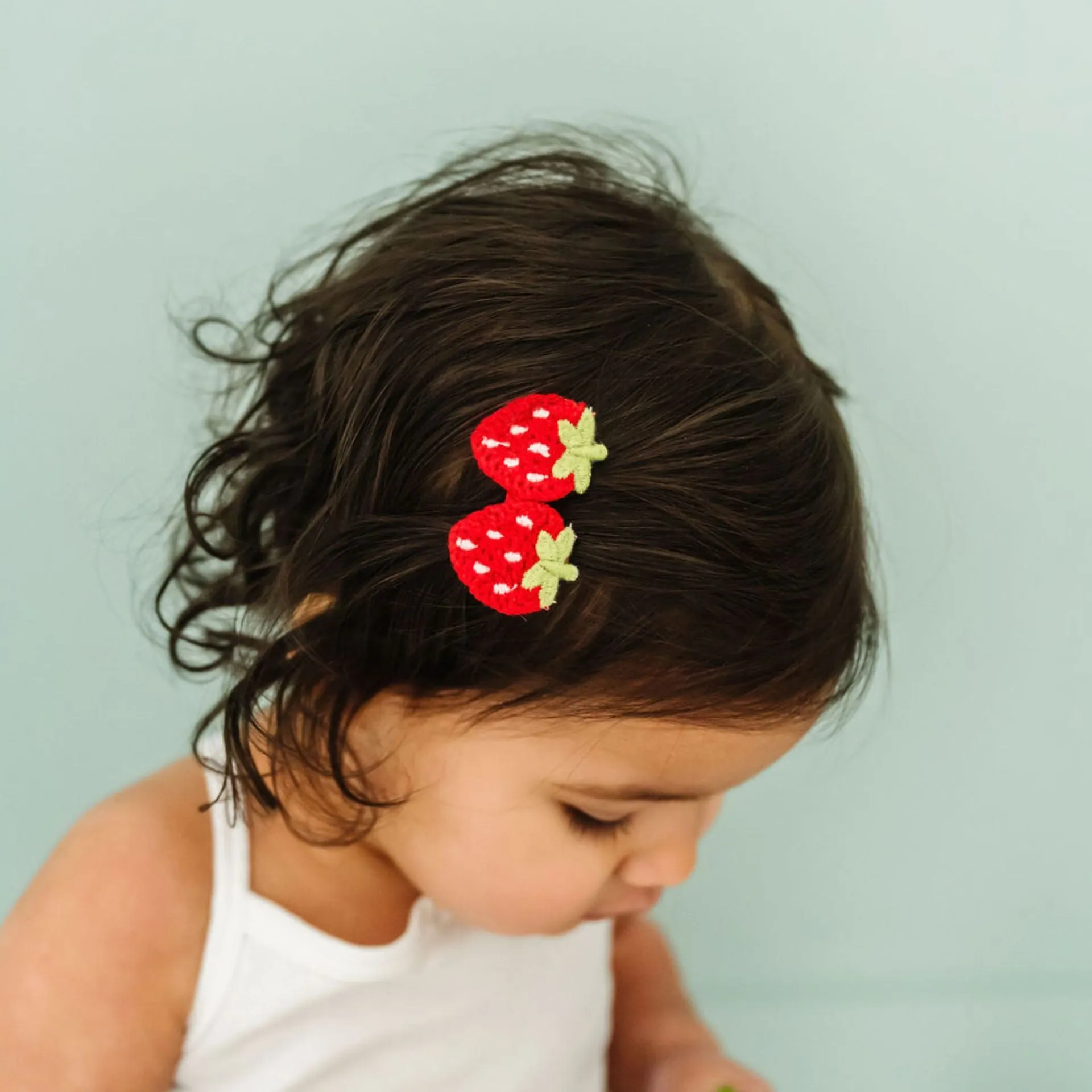 2PK NOVELTY CLIPS: crochet red strawberry