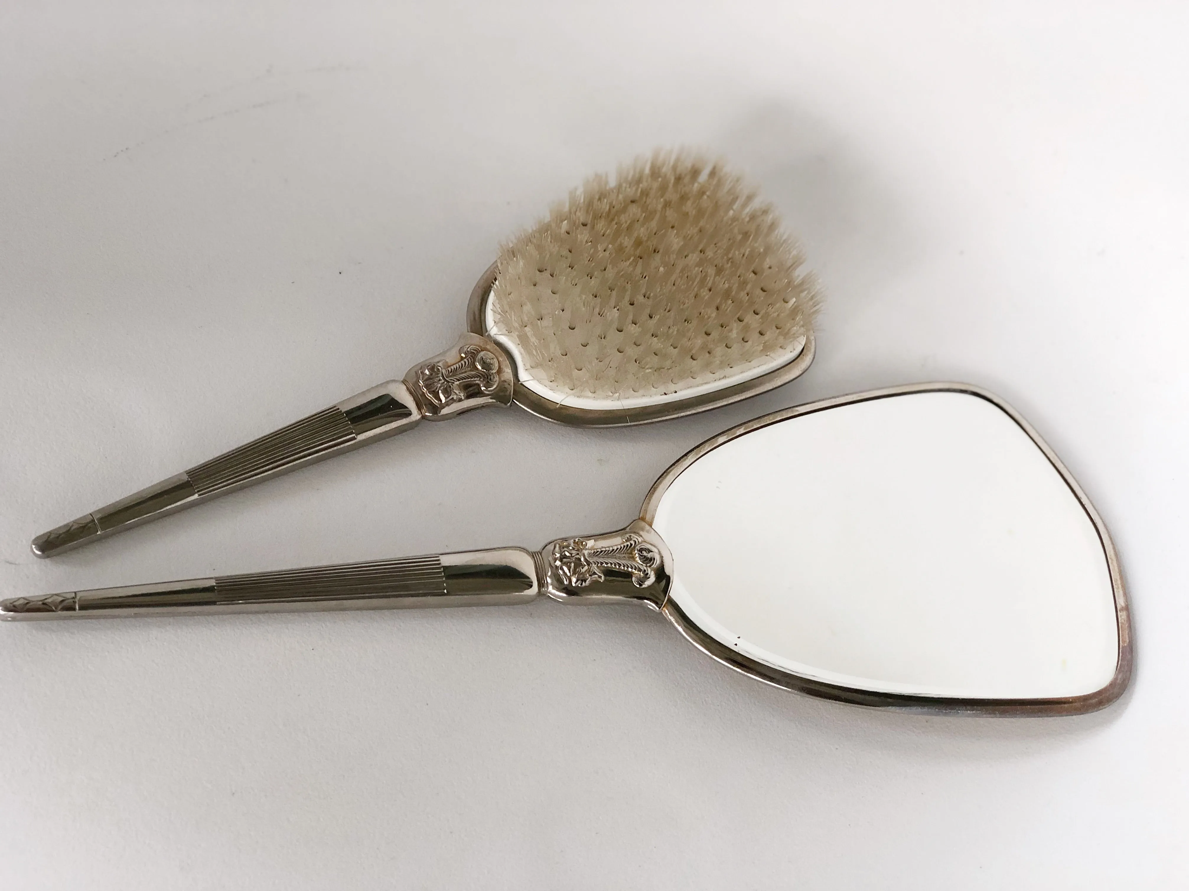 Antique Brocade Flowers Vanity Set