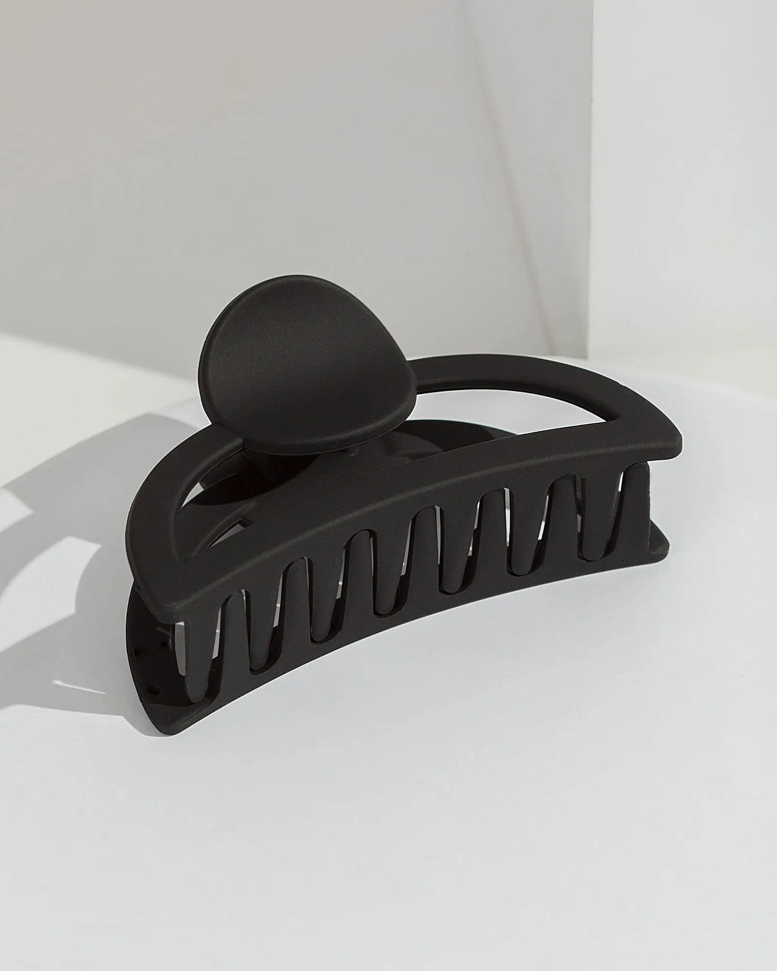 Black Matte Semi Circle Claw Clip