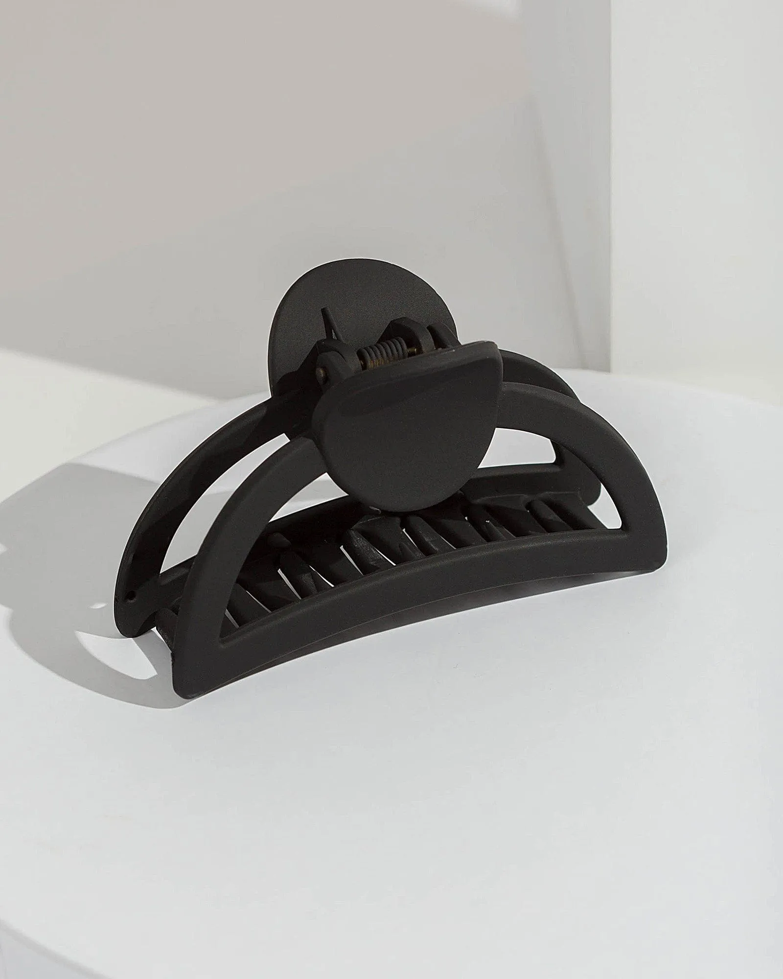 Black Matte Semi Circle Claw Clip