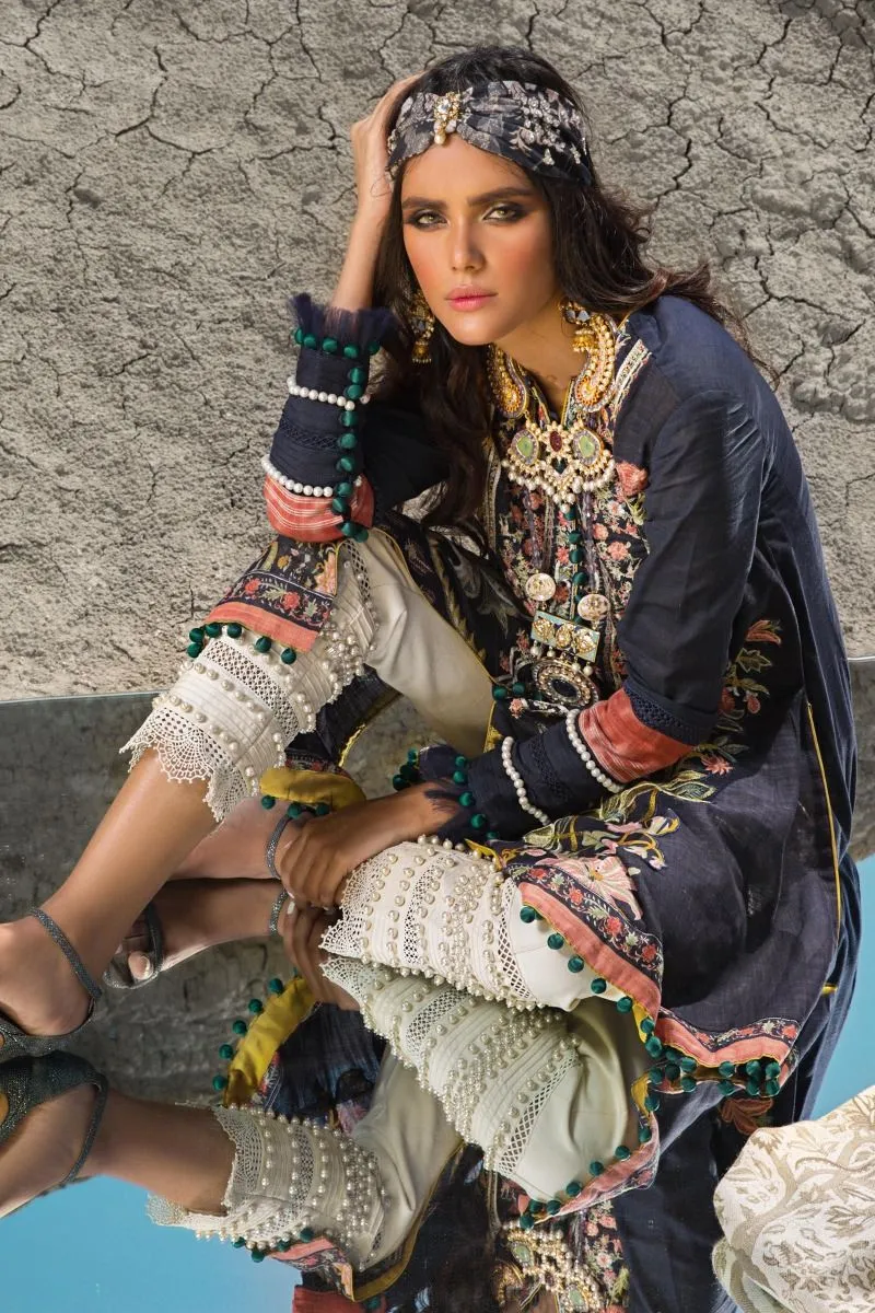 Sana Safinaz Winter Shawl Collection 2019 – 8B