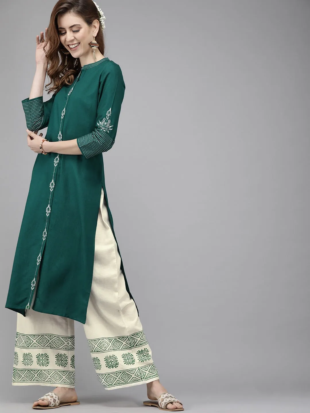 Women Green & Off-White Embroidered Kurta Set