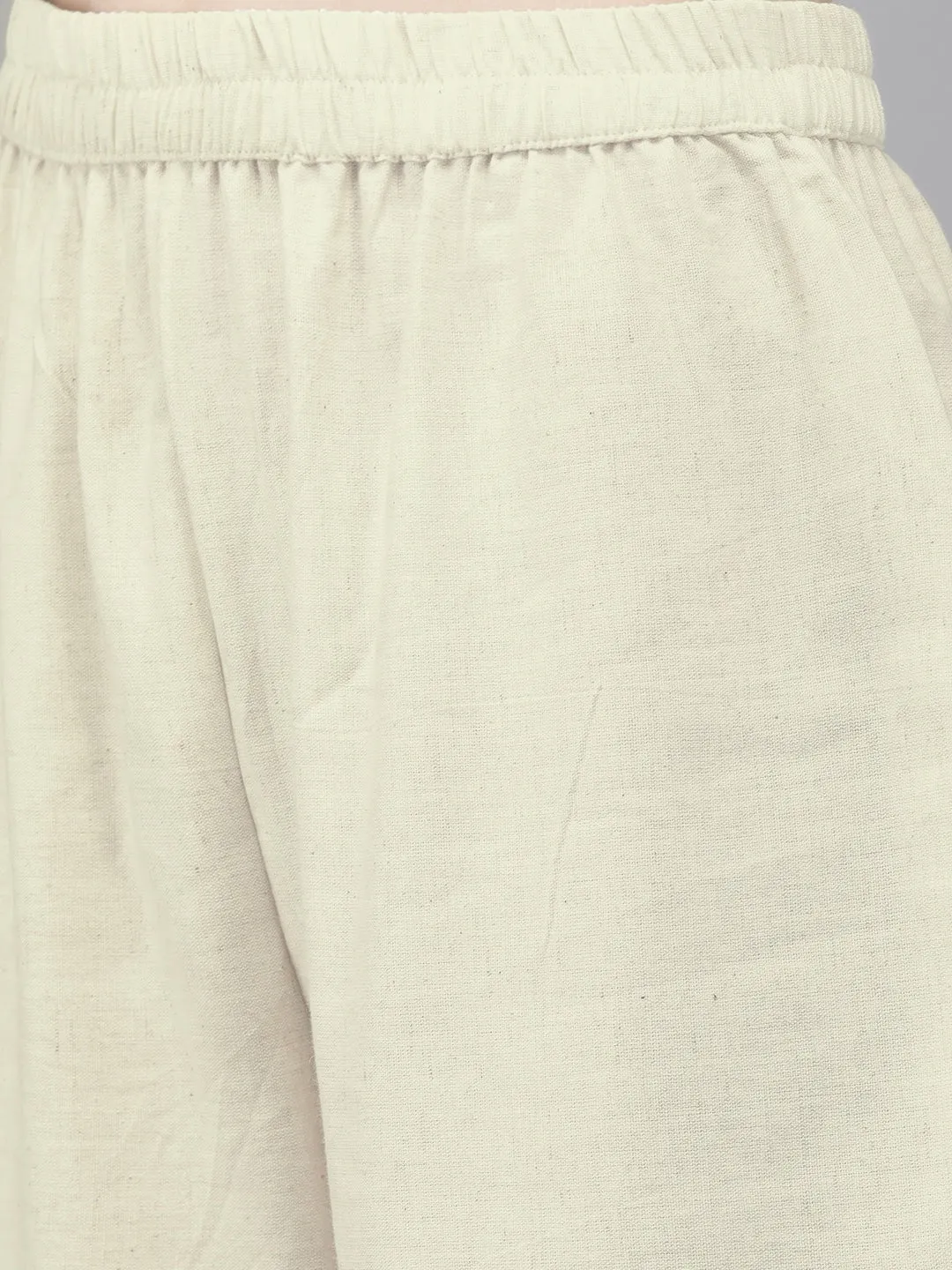 Women Green & Off-White Embroidered Kurta Set