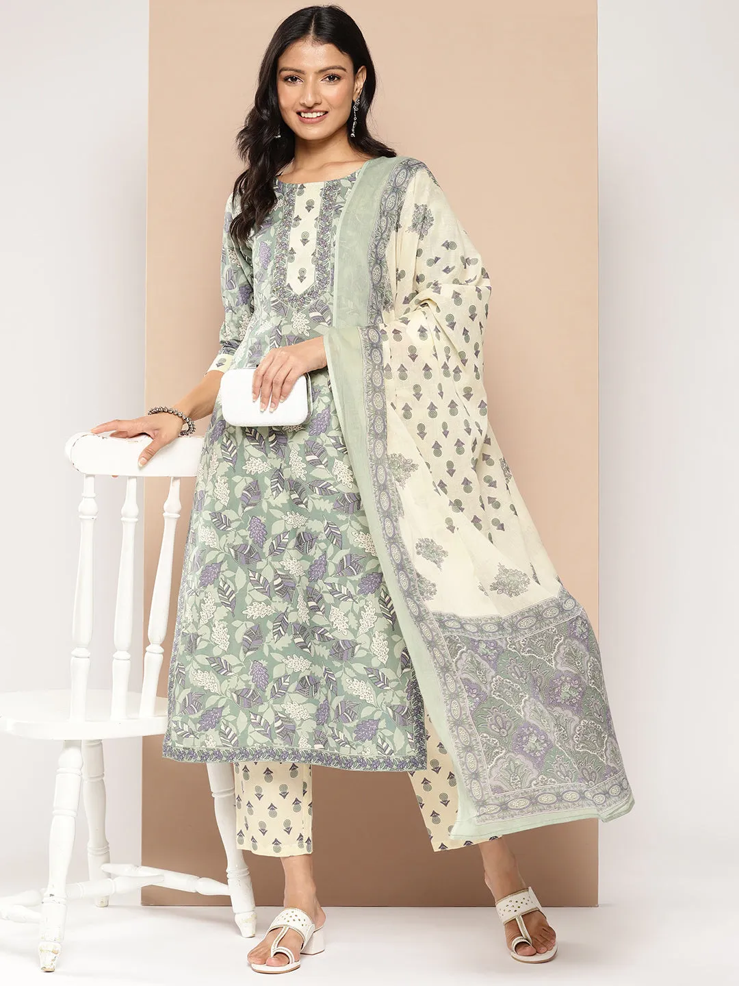 Women Green And Off White Pure Cotton Kurta Set With Dupatta